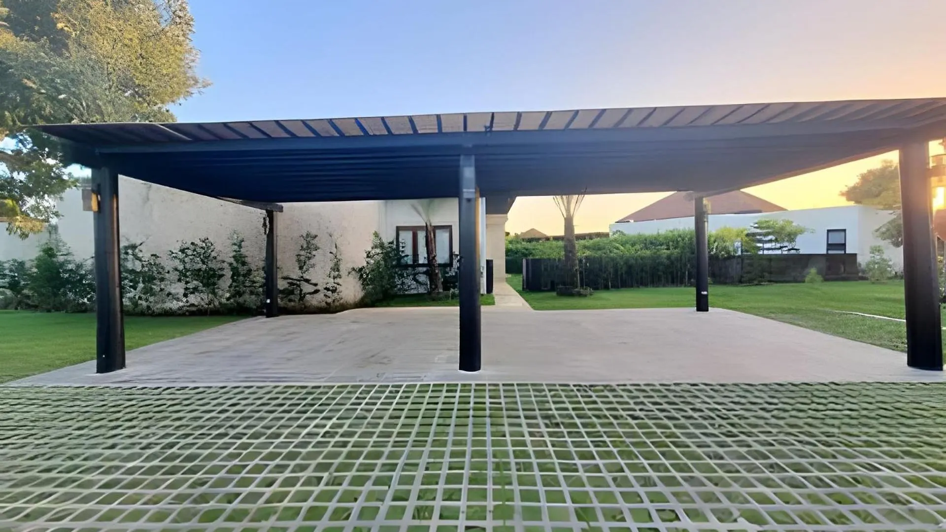 Elegante Villa Privada De 4 Dormitorios Con Piscina Y Jacuzzi Punta Cana